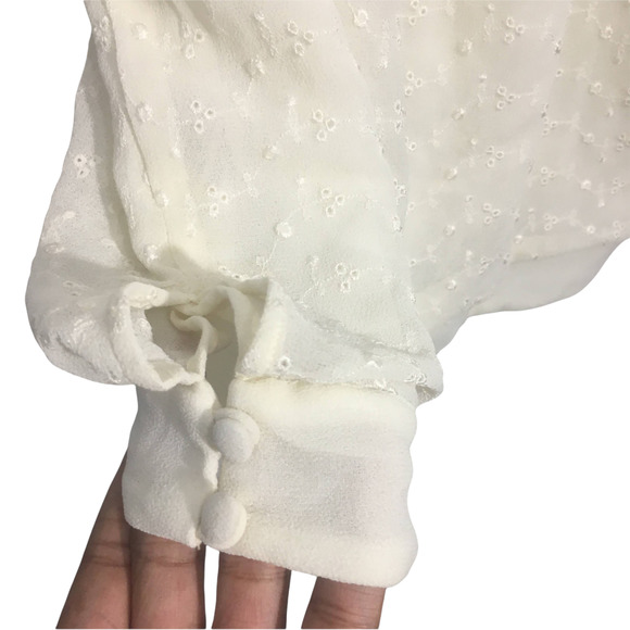 Free People Georgette Eyelet Top Sz XS Sheer Lace Blouse Boho Style - Picture 5 of 15